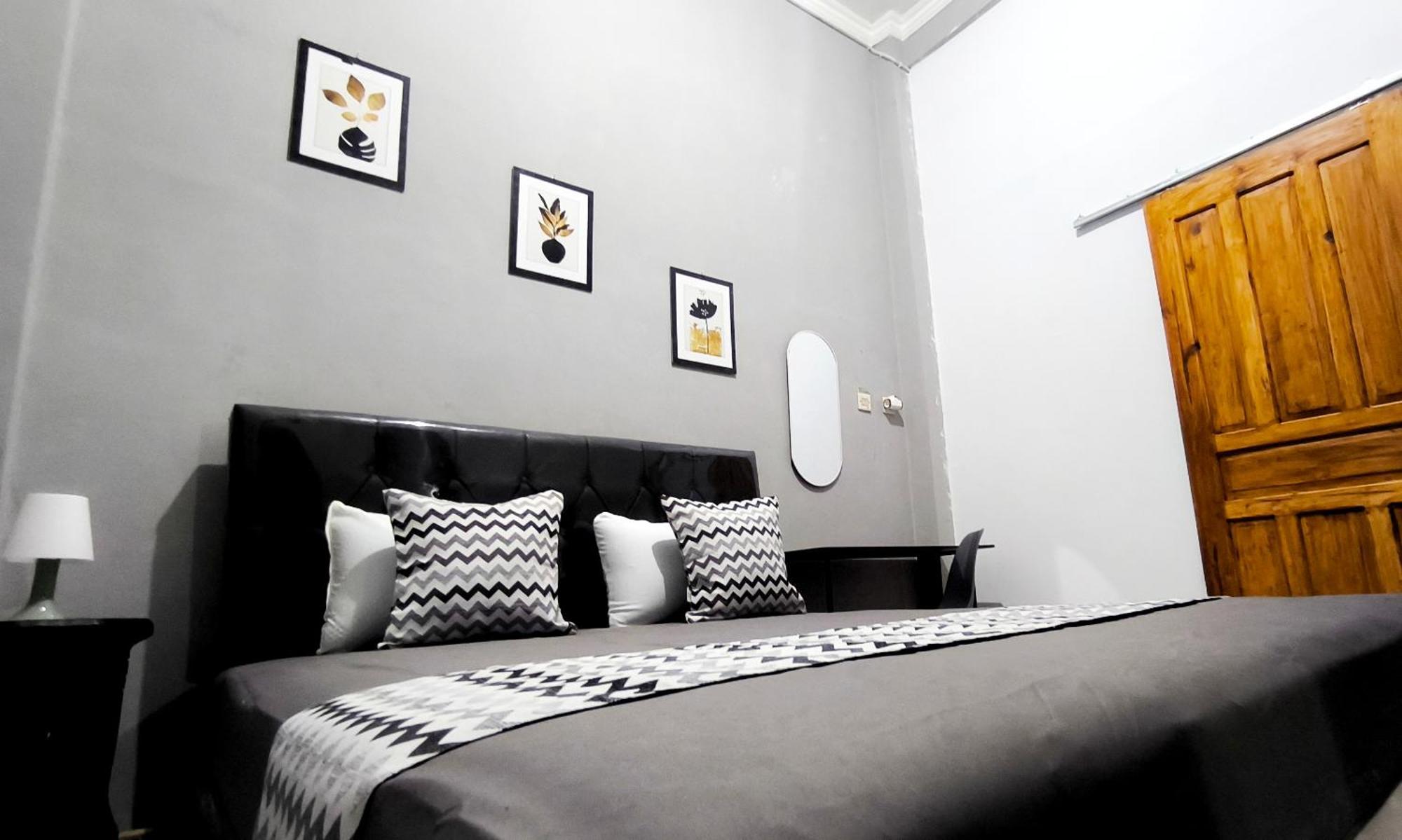 Jogja Day Inn ยอกยาการ์ตา ภายนอก รูปภาพ