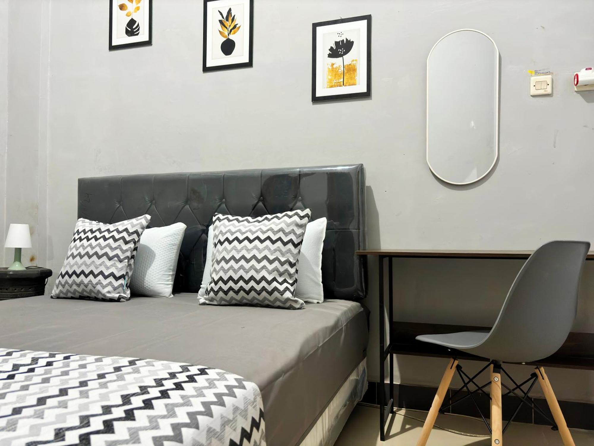 Jogja Day Inn ยอกยาการ์ตา ภายนอก รูปภาพ