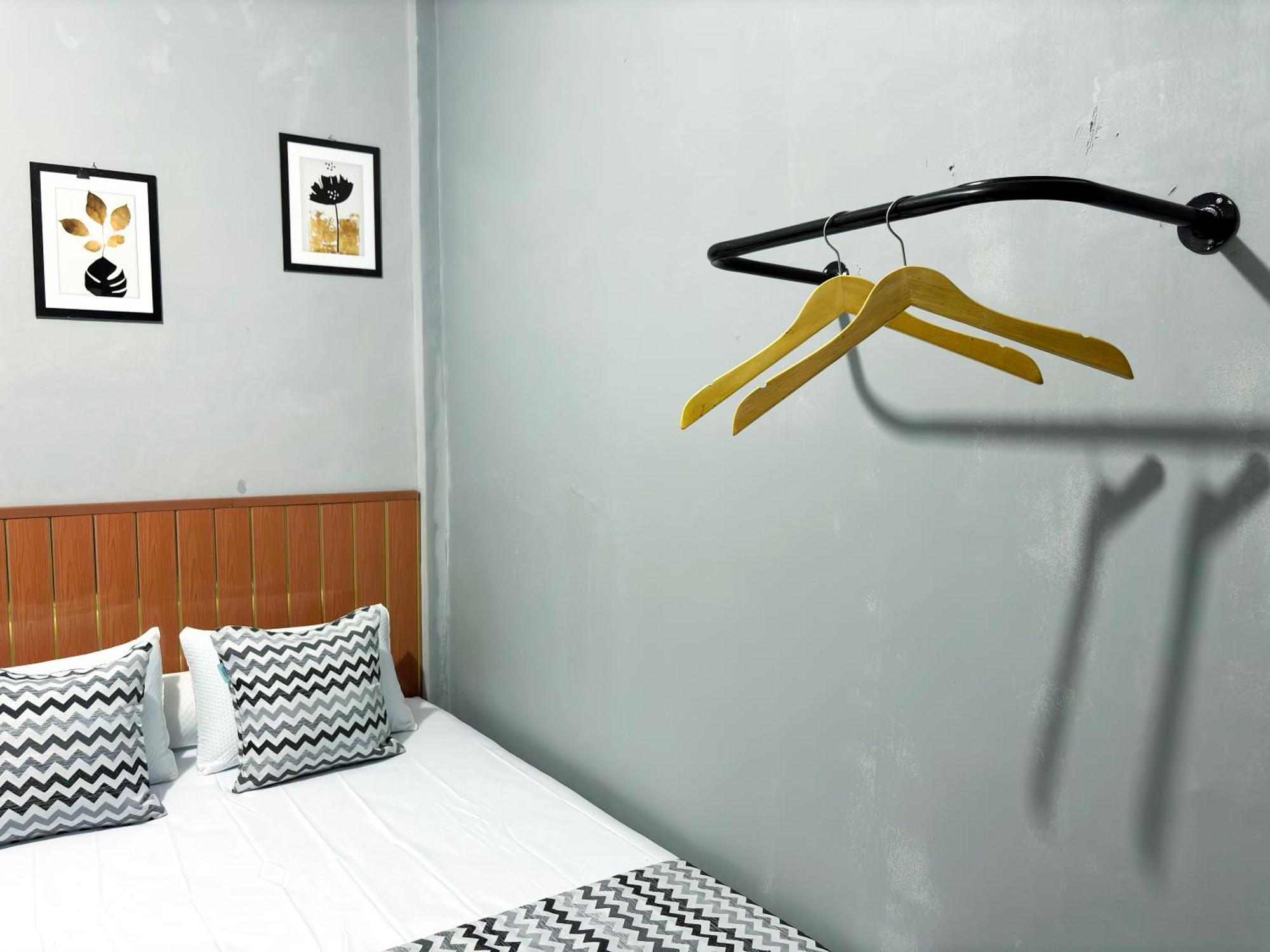 Jogja Day Inn ยอกยาการ์ตา ภายนอก รูปภาพ