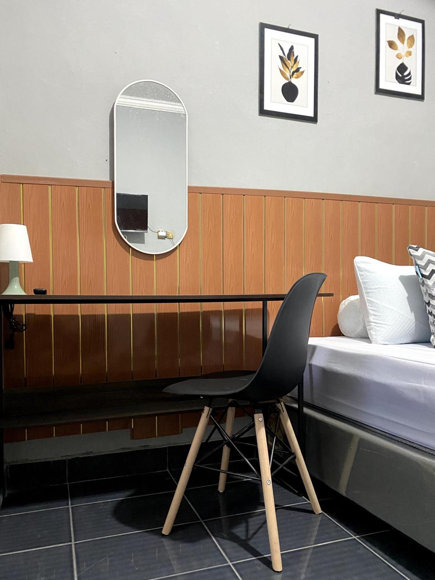 Jogja Day Inn ยอกยาการ์ตา ภายนอก รูปภาพ