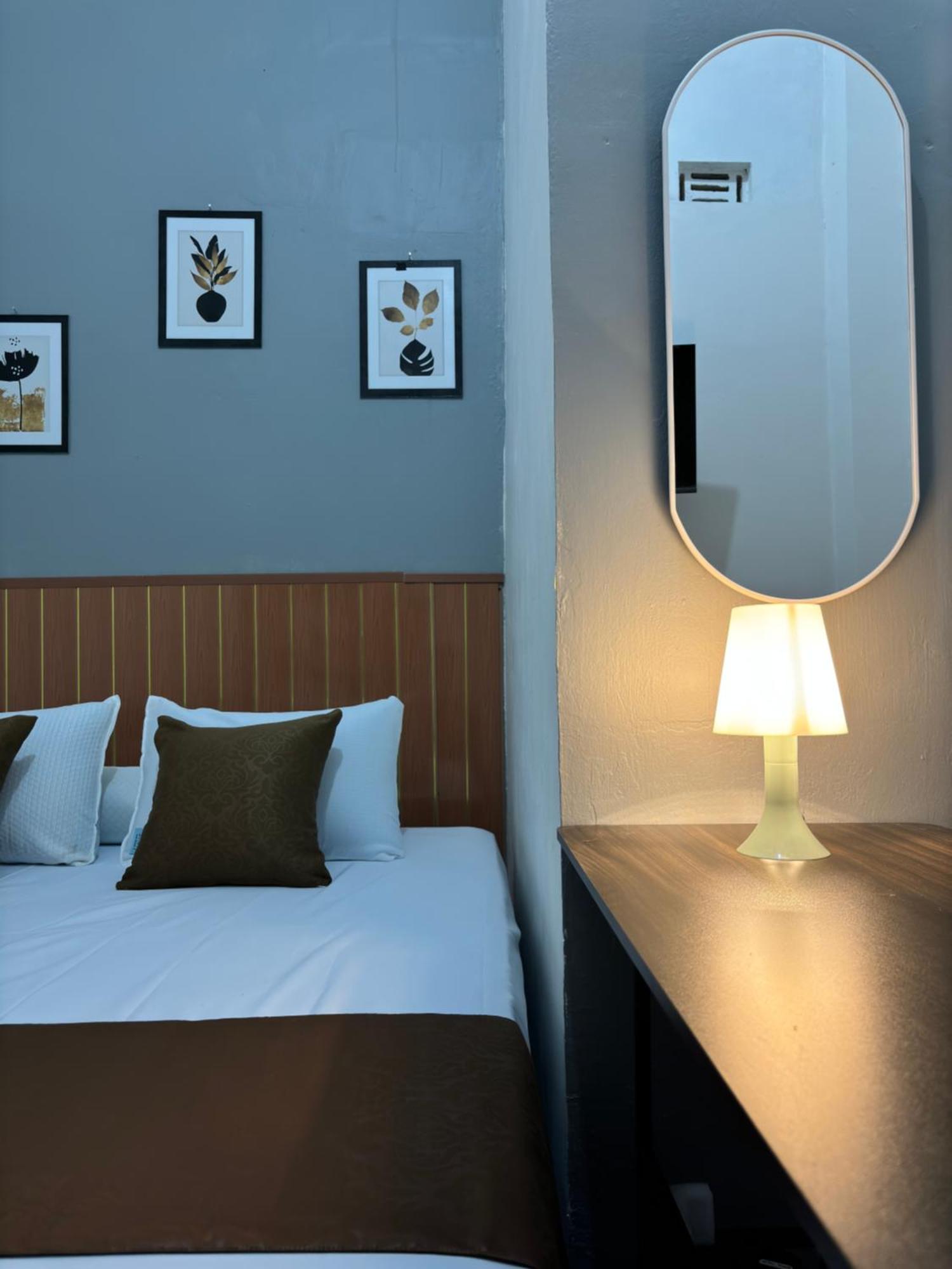 Jogja Day Inn ยอกยาการ์ตา ภายนอก รูปภาพ