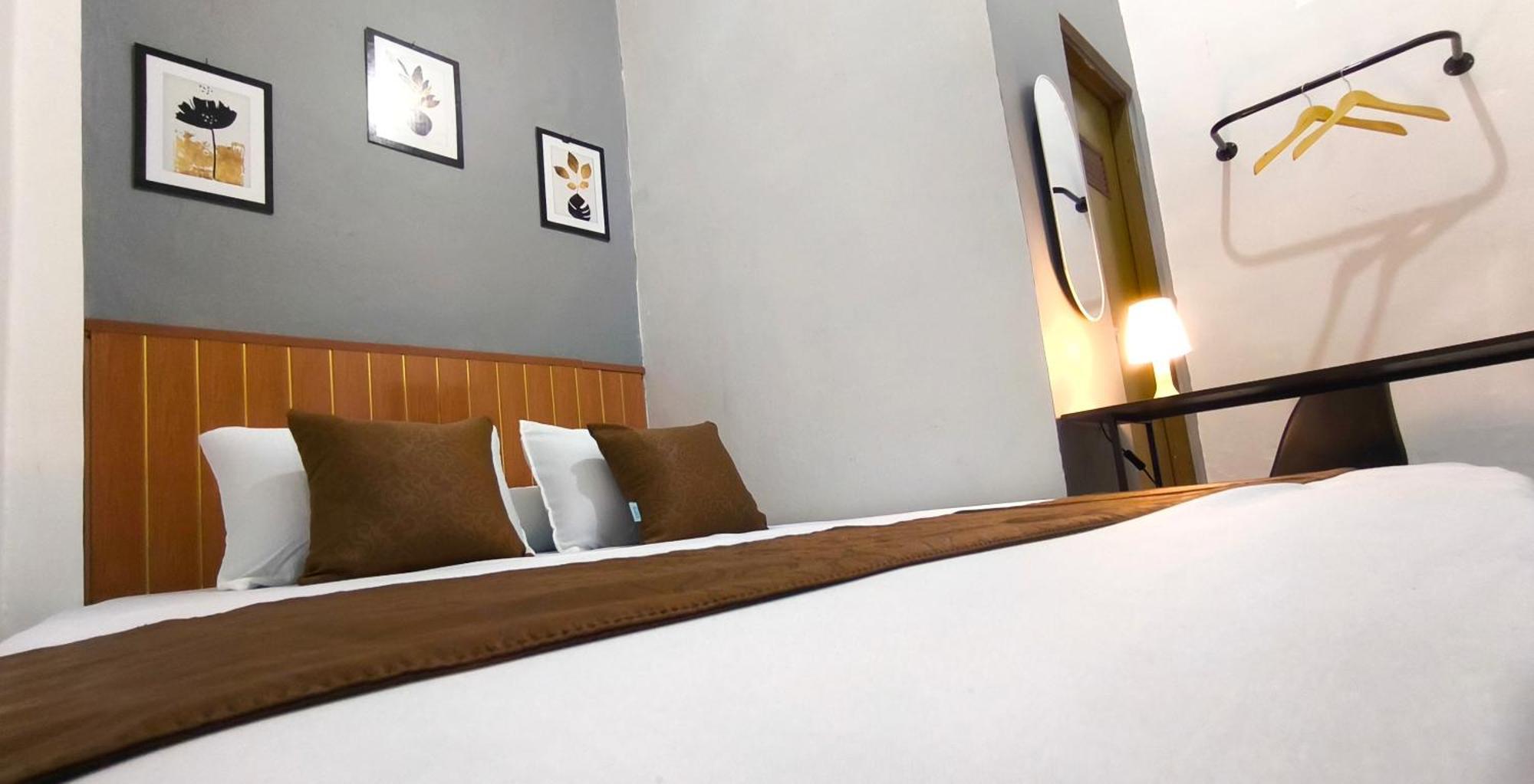 Jogja Day Inn ยอกยาการ์ตา ภายนอก รูปภาพ