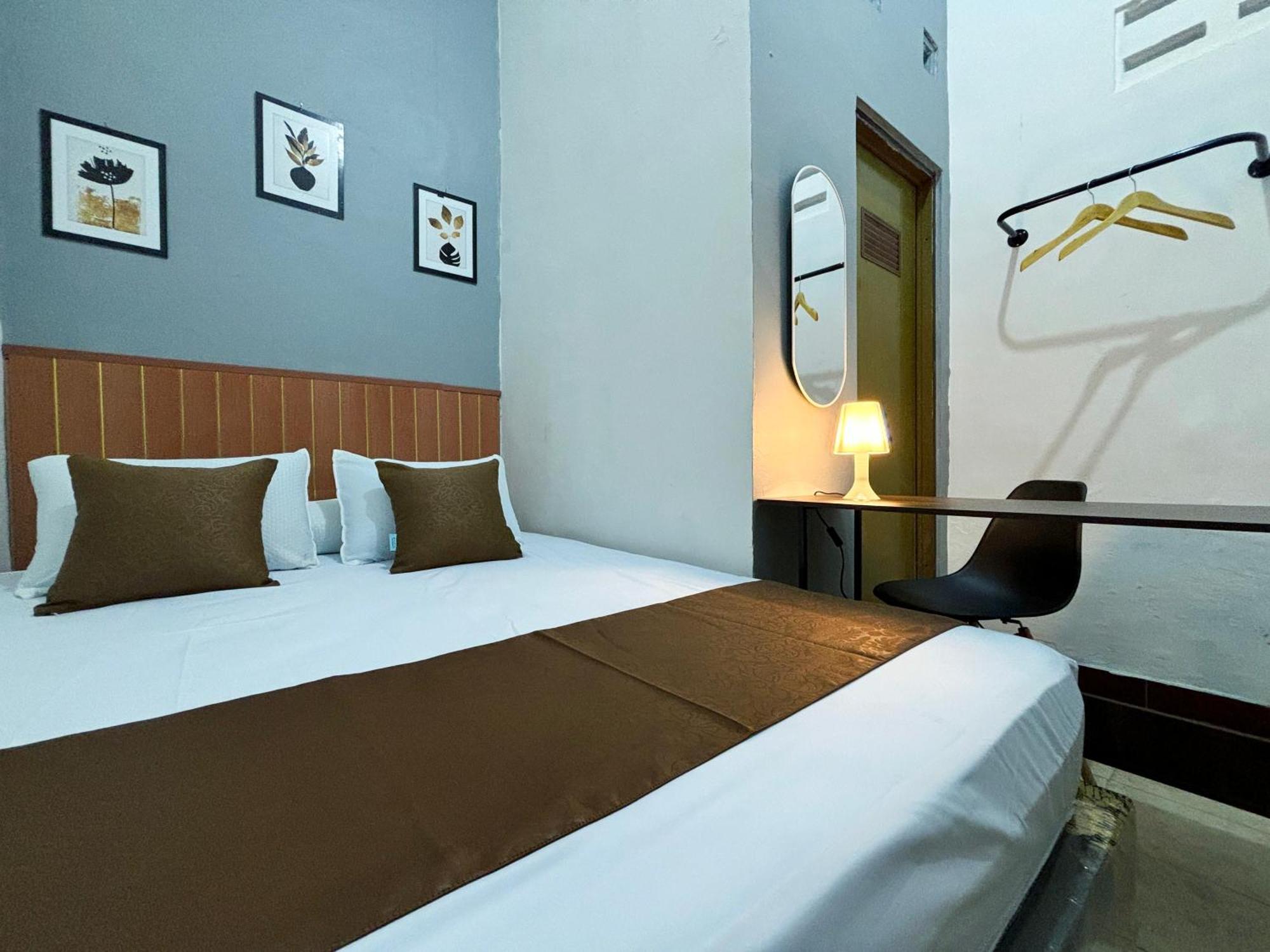 Jogja Day Inn ยอกยาการ์ตา ภายนอก รูปภาพ
