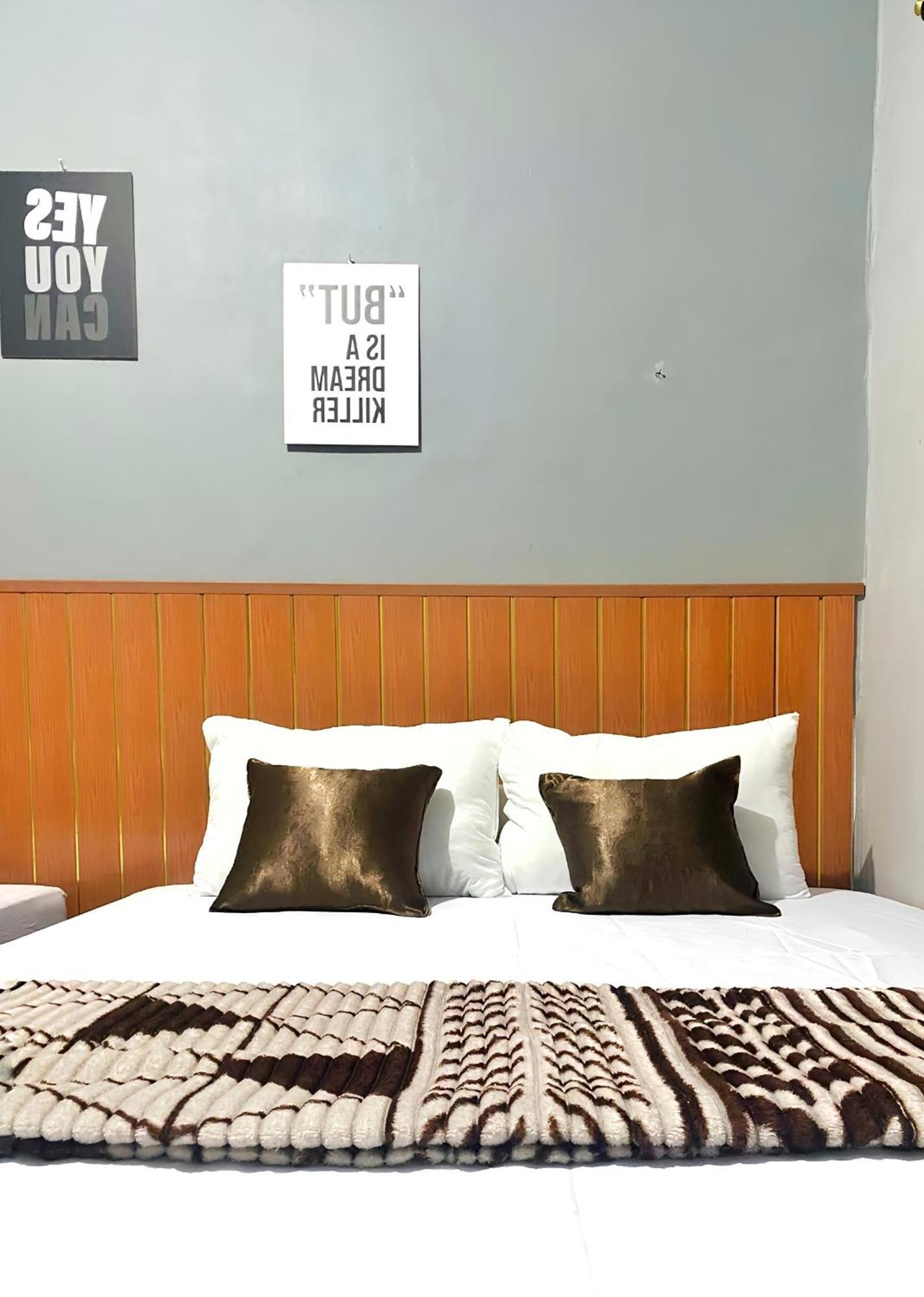 Jogja Day Inn ยอกยาการ์ตา ภายนอก รูปภาพ