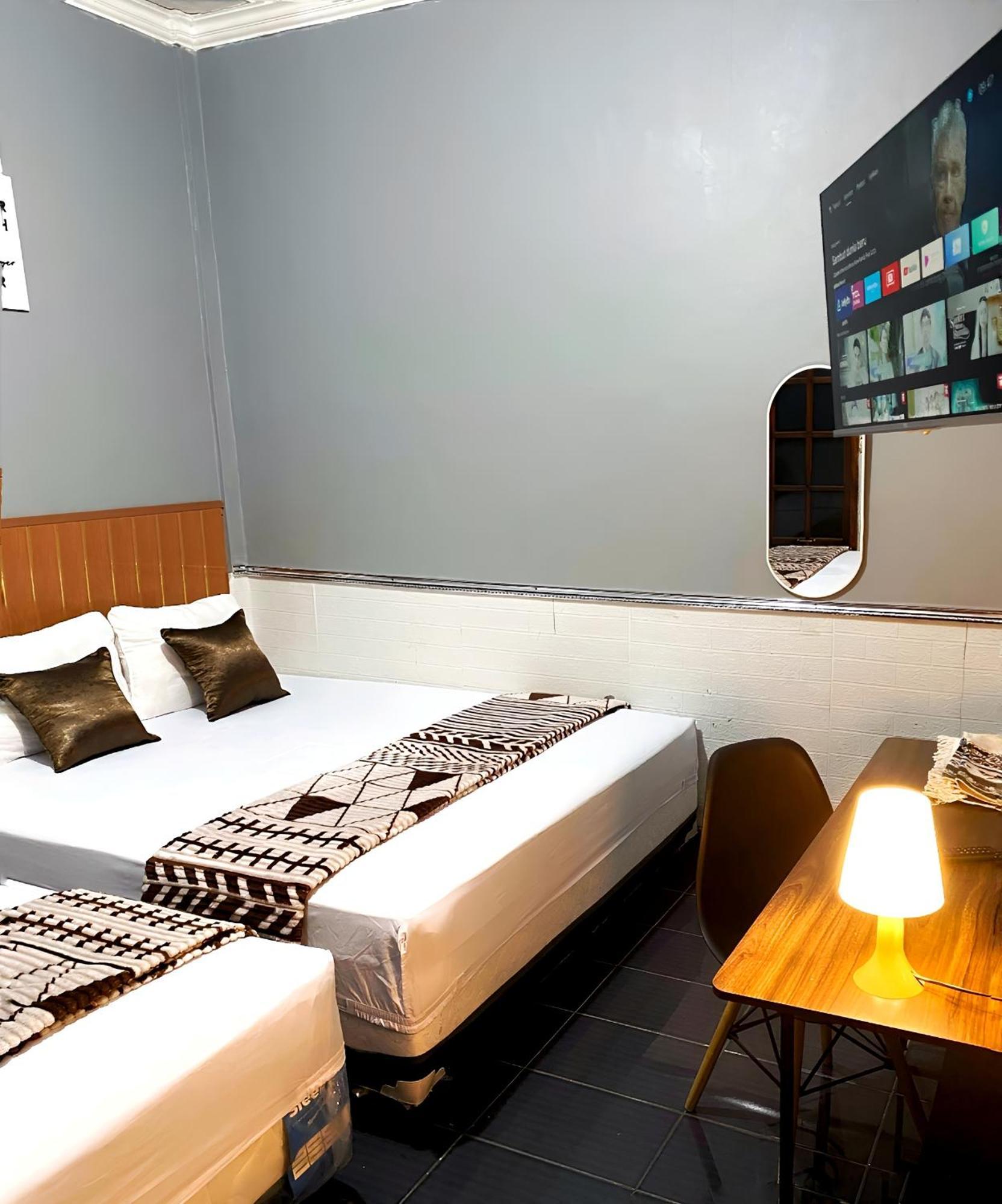 Jogja Day Inn ยอกยาการ์ตา ภายนอก รูปภาพ
