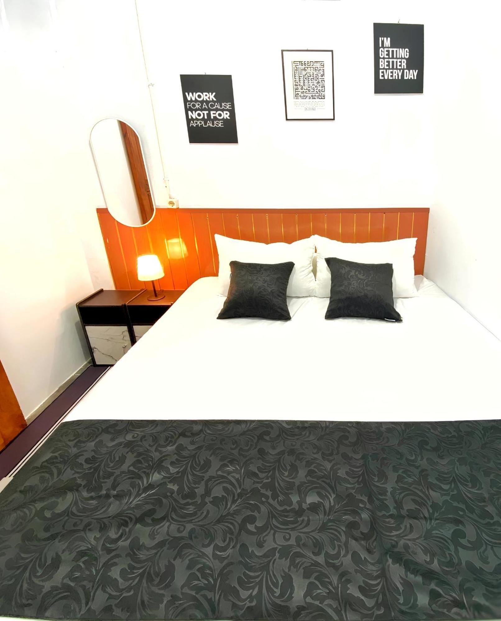 Jogja Day Inn ยอกยาการ์ตา ภายนอก รูปภาพ